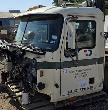 CV Mack Cab