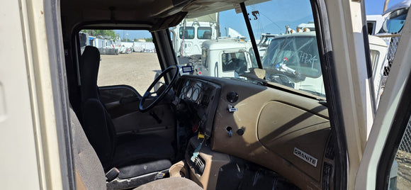 CV Mack Cab