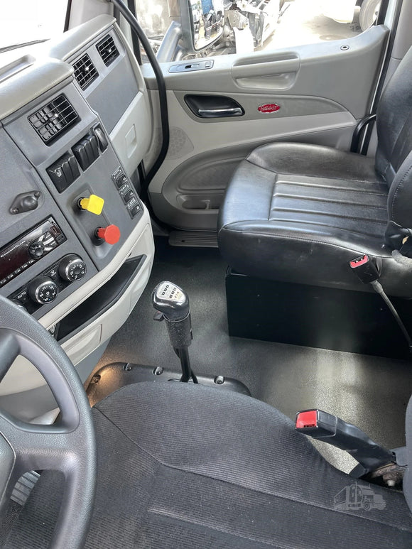 2018 Peterbilt 579 - B1794P