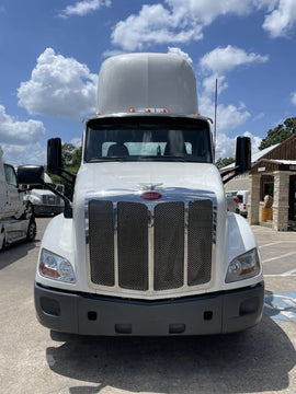 2018 Peterbilt 579 - B1794P - 0