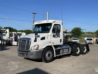 2015 FREIGHTLINER CASCADIA 113 - A9886P