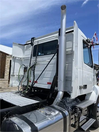 2019 Volvo VNR42T300 - B0047P