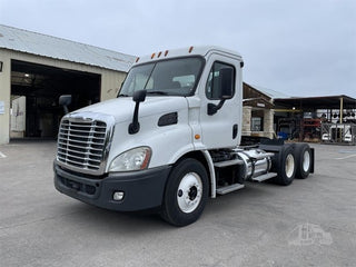 2013 FREIGHTLINER CASCADIA 113 - B0290P