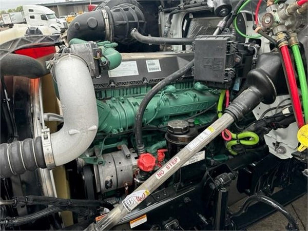 2018 VOLVO VNR64T640 - A8226P