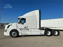 2017 VOLVO VNL64T630 - A8225P