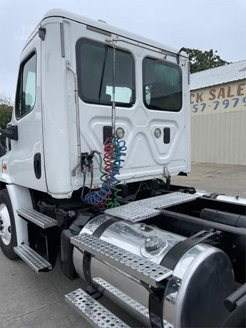 2013 FREIGHTLINER CASCADIA 113 - B0290P