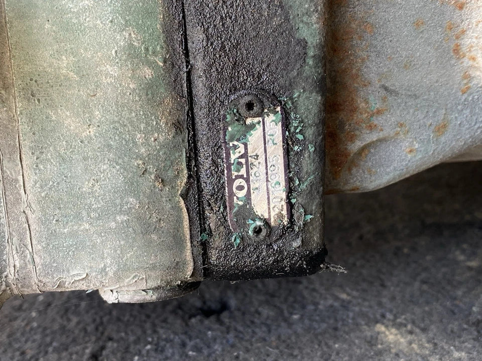 Genuine Volvo D13 Air Compressor P22016995- USED