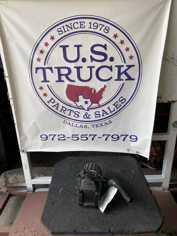 21373547 2016 Volvo D13 Engine Crankcase Ventilation Oil Water Separator