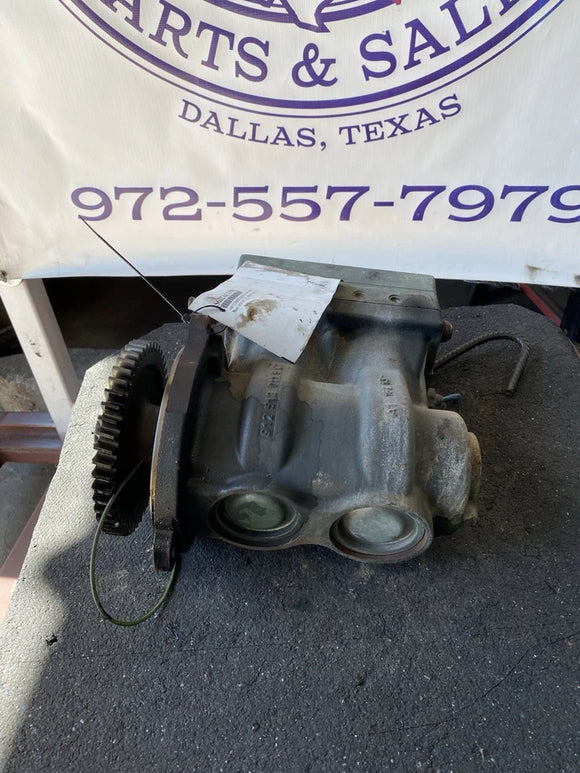 Genuine Volvo D13 Air Compressor P22016995- USED